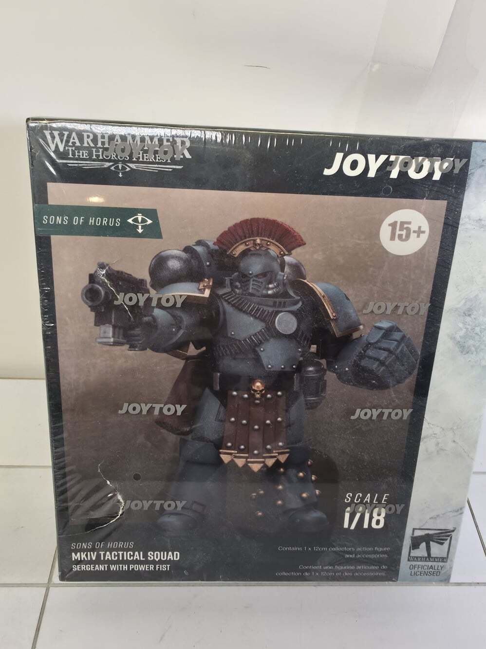 JOYTOY Warhammer 40K 1/18 Sons of Horus MKIV Squad Sergeant with Power Fist NEW